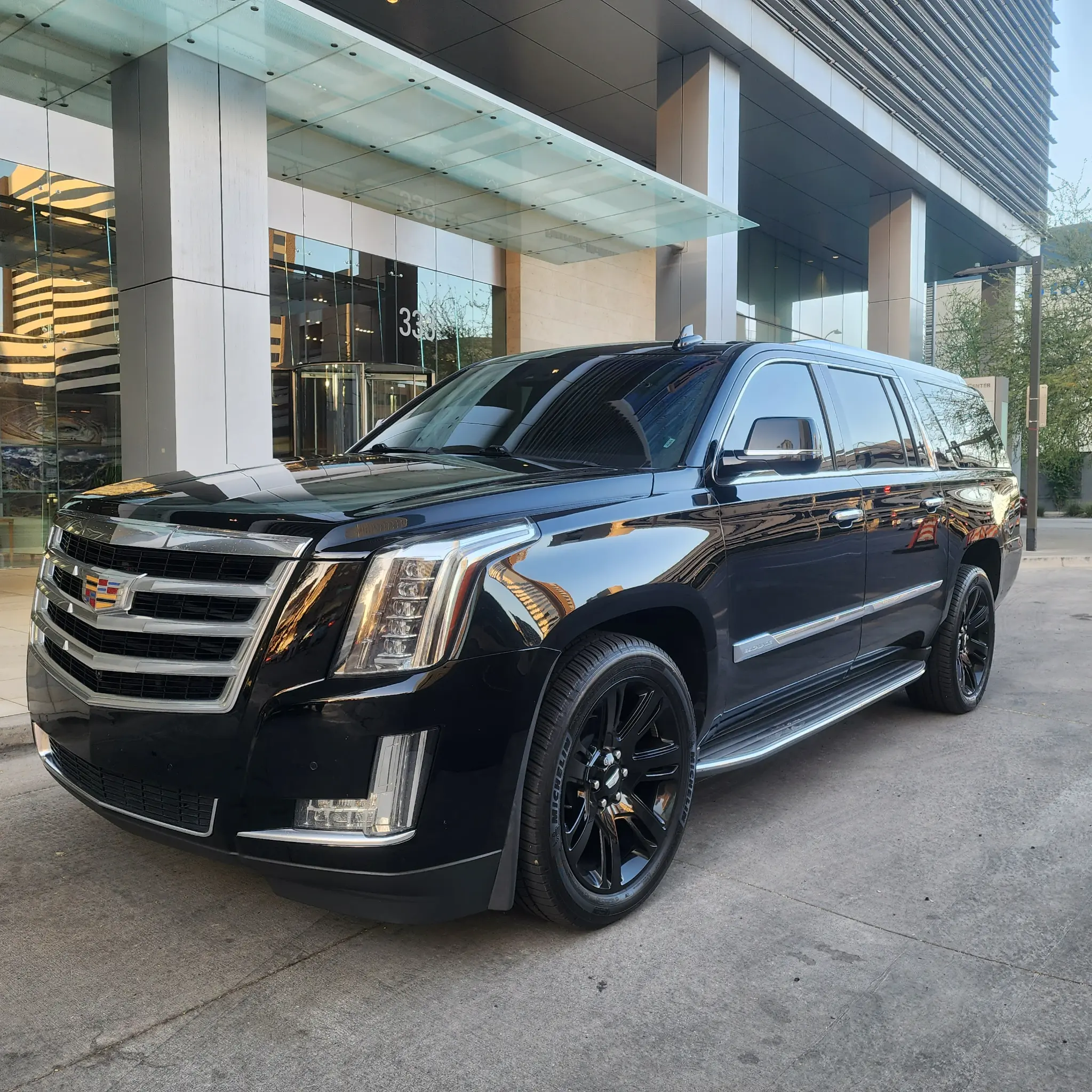 Luxury Limousine Service Phoenix - Cadillac Escalade ESV Rental