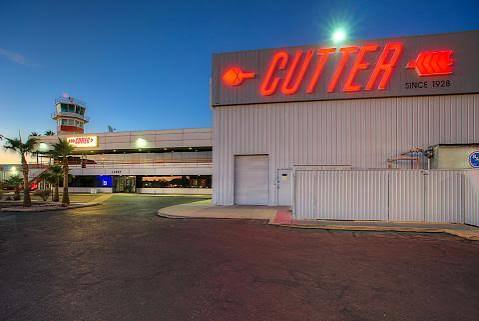 Cutter Aviation chauffeur & car service at Phoenix Sky Harbor International Airport (PHX)