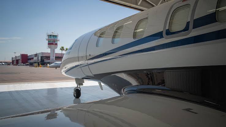 Cutter Aviation chauffeur & car service at Phoenix Sky Harbor International Airport (PHX)