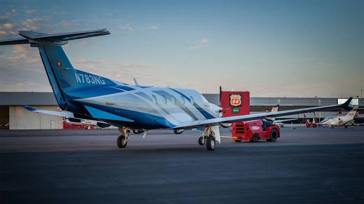 Cutter Aviation chauffeur & car service at Phoenix Sky Harbor International Airport (PHX)