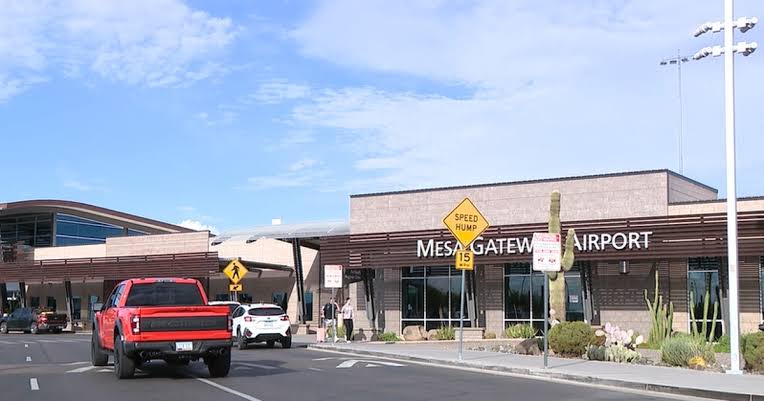 Gateway Aviation Services chauffeur & car service at Phoenix-Mesa Gateway Airport (IWA / AZA)