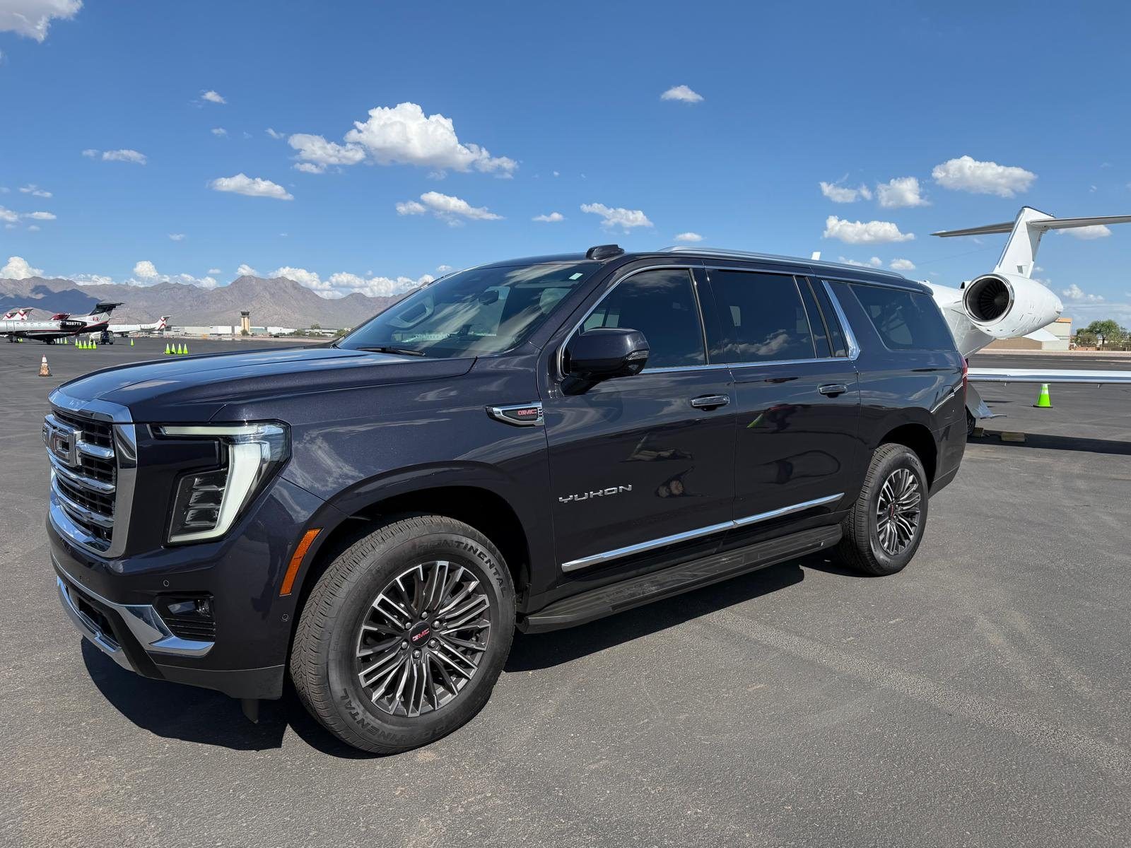 GMC Yukon XL - chauffeur service in Phoenix