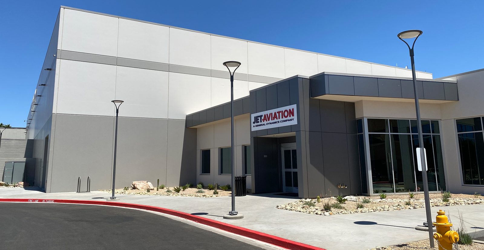 Jet Aviation chauffeur & car service at Scottsdale Airport (SDL)