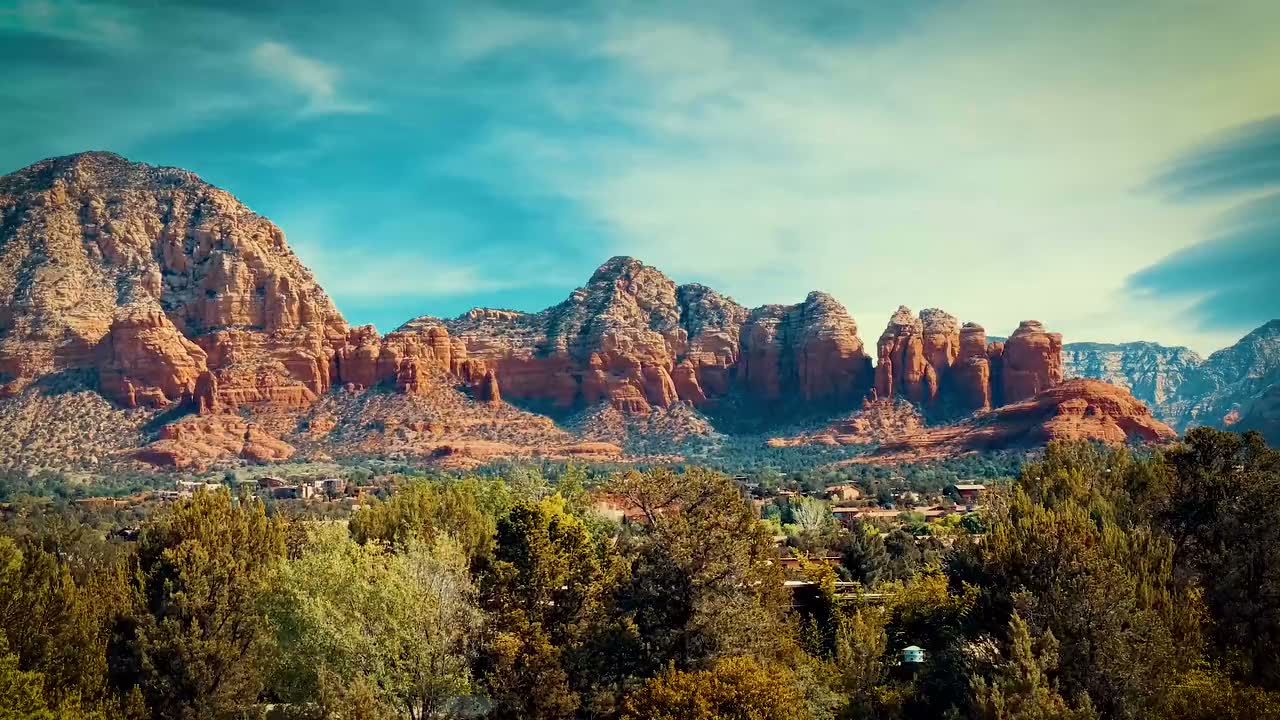 The red rock buttes of Sedona under a blue sky